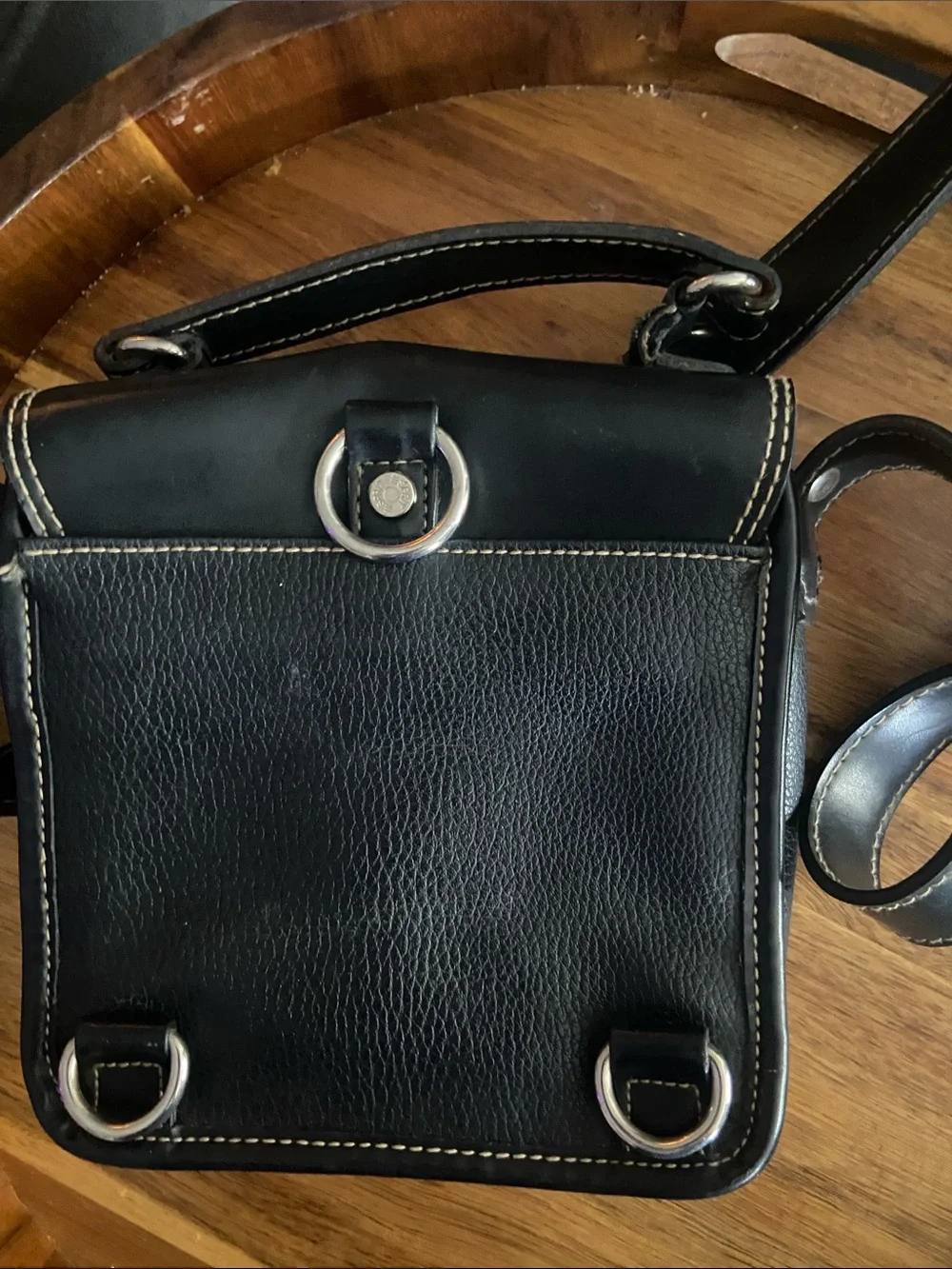 Esprit Black Leather Messenger Crossbody with Contrasting Stitching